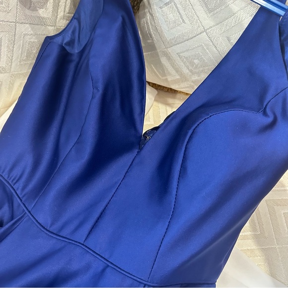 Prom dress - Picture 2 of 4